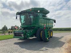 2012 John Deere S660 2WD Combine 