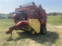 1980 New Holland 852 Round Baler 