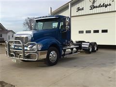 2003 Freightliner Columbia 120 T/A Truck Tractor 