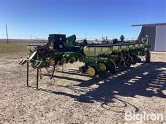 John Deere 7200D Conversation Planter 