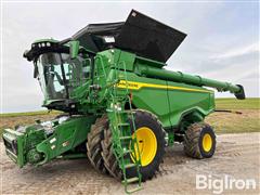 2021 John Deere X9 1000 4WD Combine 