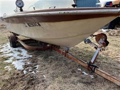 items/c55fef295dceed11a81c6045bd4bc5ad/1963crownlineboat_607f3a3e0c8d4fef9e5845996117459c.jpg