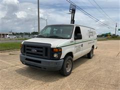 2013 Ford E350 2WD Van 