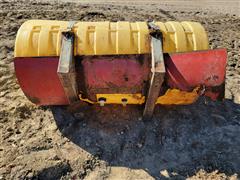 items/c58371be1daeed119ac400155d423b69/tractorfrontmount200gallonpolytank_92cb8dd304654744940e5df1b428e4ff.jpg