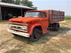 1962 Chevrolet C60 S/A Grain Truck 