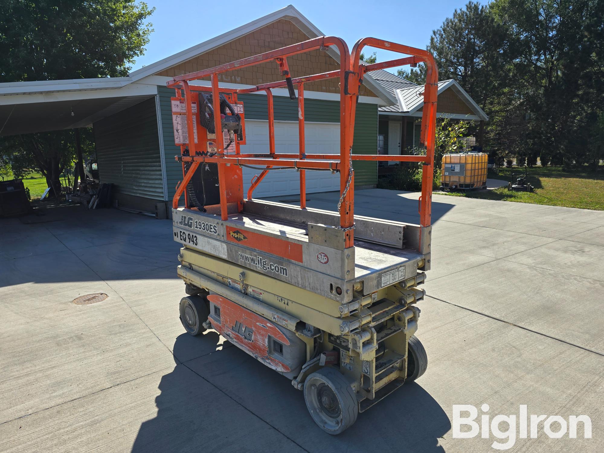 items/c6544919757aef11a4e57c1e52426949/2005jlg1930eselectricscissorlift_25ce708f1e9e41888571c22a07b4855d.jpg