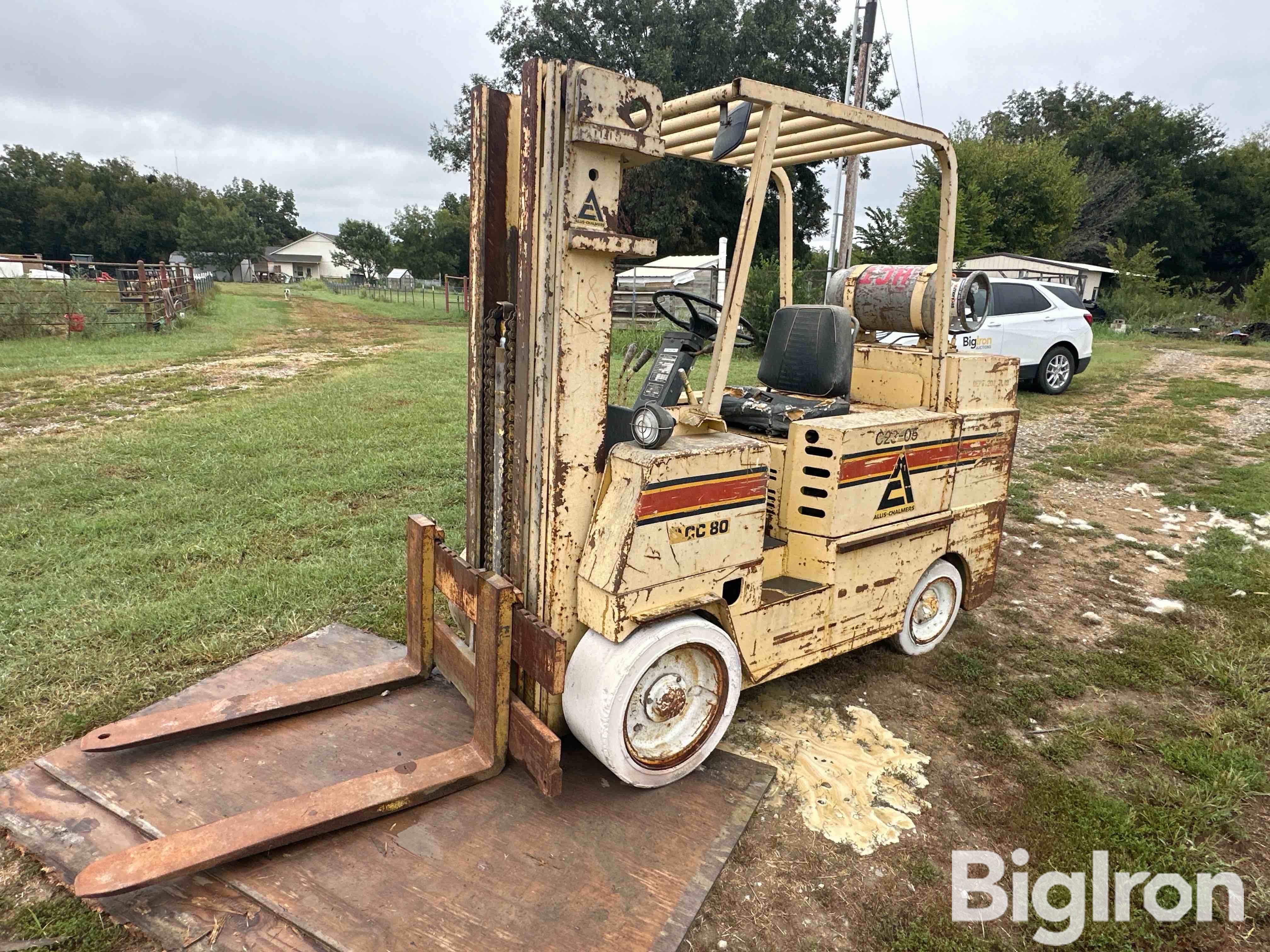 Allis-Chalmers ACC-80-LPS Forklift 