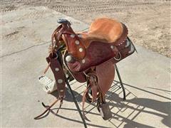 Buffalo Saddlery Saddle And Breast Collar 