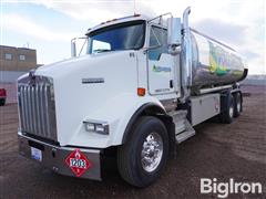 2006 Kenworth T800 T/A Fuel Delivery Truck 