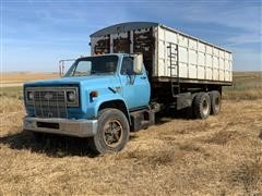 1975 Chevrolet C65 T/A Grain Truck W/22' Box And Hoist 