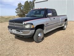 1996 Dodge RAM 3500 4x4 Extended Cab Dually Pickup 