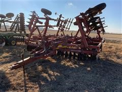 Krause 3119 21’ Field Finisher-Cultivator 