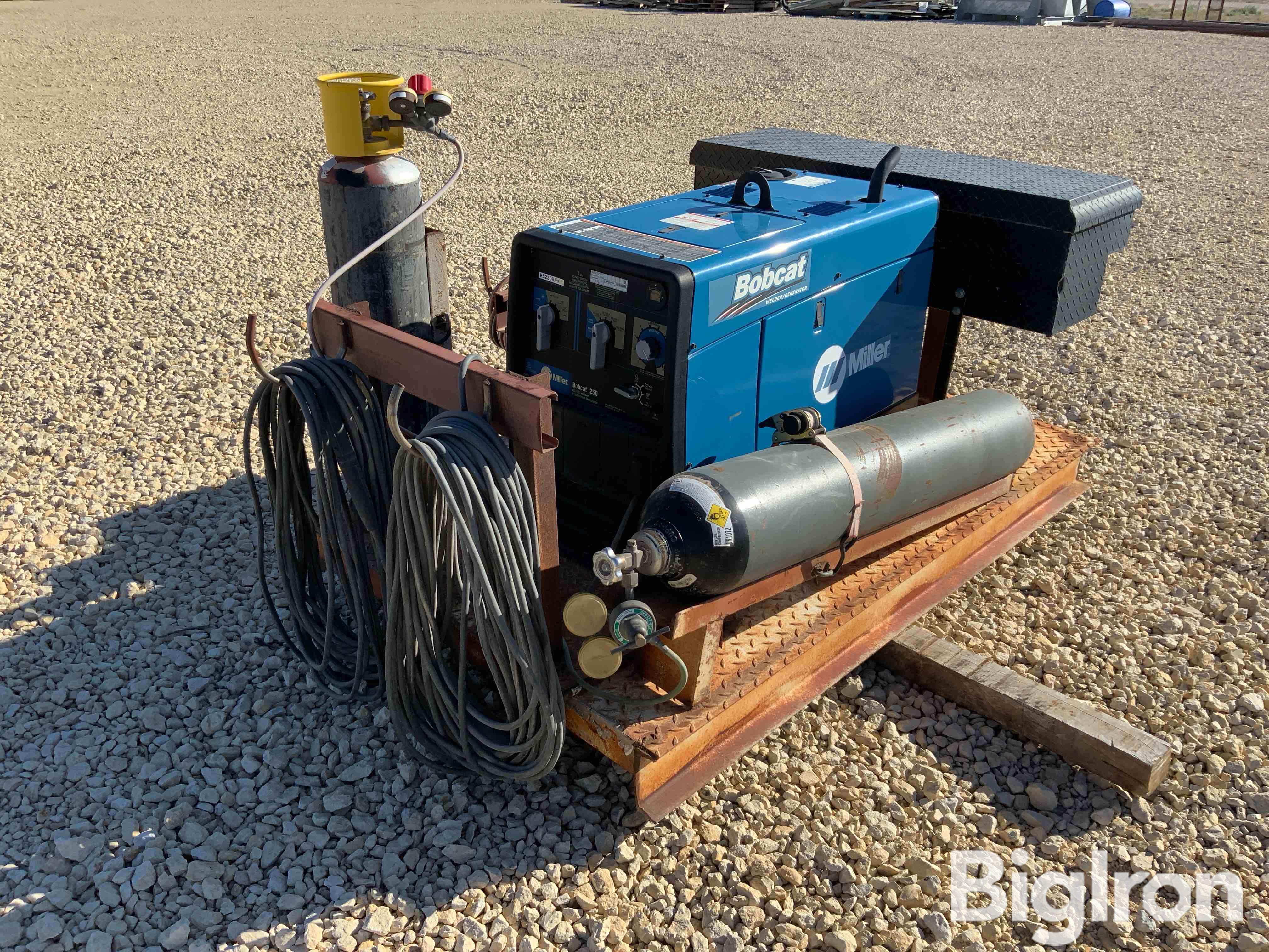 2020 Miller Bobcat 250 Welder/Generator 