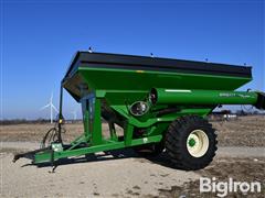 Unverferth Brent 880 Grain Cart 