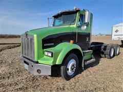 2002 Kenworth T800 T/A Truck Tractor 