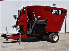 Jay-Lor TMR 5425 Vertical Feed Mixer Wagon 