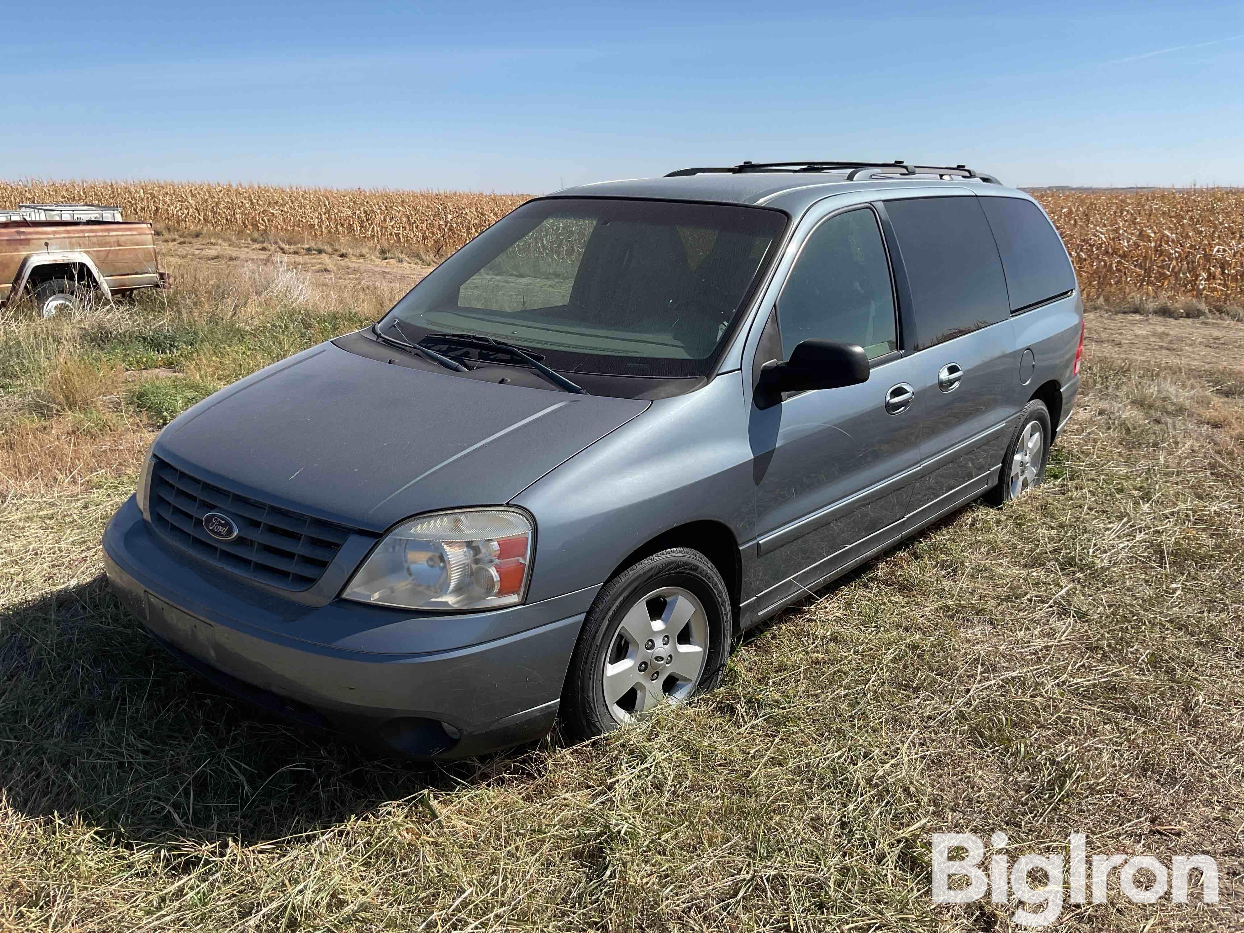 2004 Ford Freestar SES Minivan 