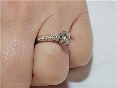 items/c743049e0c57ec11a3ee0003fff90bee/diamondengagementring_0bb28c6824cf46d09058a9b2b4041984.jpg