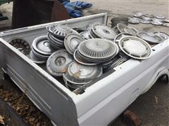 Ford Pickup Box w/ Hubcaps & Beauty Rings 