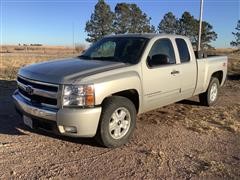 2008 Chevrolet 1500 4x4 Extended Cab Pickup 