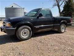 1995 Chevrolet S10 4x4 Pickup 