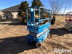 Genie 40832 Scissor Lift 