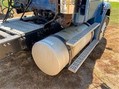 items/c813088ee918ed11b5cf0003fff934d4/1999freightlinerfl112tatrucktractor-3_27d8bb6df178480b947ab8d1f9f44bfd.jpg