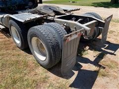 items/c813088ee918ed11b5cf0003fff934d4/1999freightlinerfl112tatrucktractor-3_564e69b19b694236bde6e2e594603a98.jpg