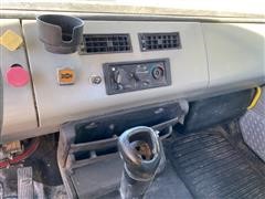 items/c813088ee918ed11b5cf0003fff934d4/1999freightlinerfl112tatrucktractor-3_9375c1caebee4c4a863ba5b6f880867d.jpg