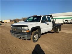 2001 Chevrolet 3500 Silverado 2WD Extended Cab Flatbed Dually Pickup 