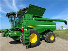 2022 John Deere S780 4WD Combine 