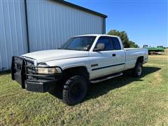 2001 Dodge RAM 2500 4x4 Extended Cab Pickup 