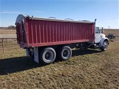 items/c9142ec04d8dec11b8210003fff90bee/1990international4900graintruck-2_be9b3158b72a426dba38b3e756873c83.jpg