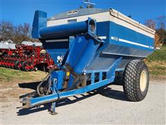 Kinze 640 Grain Cart 