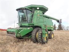 1994 John Deere 9600 Walker Combine 