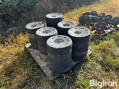 items/ca21e58224a1ef1195f6000d3a620d5e/johndeereplanterrubbergaugewheels-7_f525113cc8df43e19655904d07c325fa.jpg