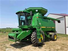 1997 John Deere 9500 2WD Combine 