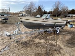 1982 Lund 17' Fishing Boat W/1982 Dilly Boat Trailer 