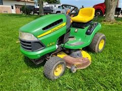 John Deere LA115 Riding Lawn Mower 