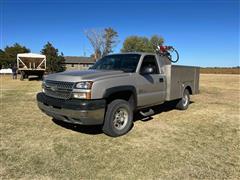 2005 Chevrolet Silverado 2500 HD 4x4 Service Utility Truck 