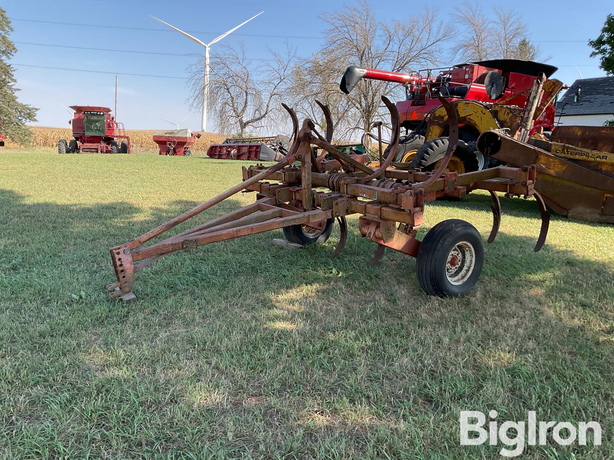 Clark HR-12 Chisel Plow 