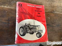 items/cad993391bd7441a997ebe1d02f435d7/1963-farmall-560-2wd-tractor_8a5d91ec0a1045bda9e3dc54052b93e2.jpg