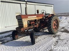 1963 Farmall 560 2WD Tractor 