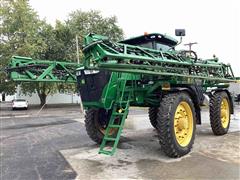 2016 John Deere R4045 Self-propelled Sprayer 