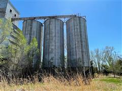 7500 Bushel Grain Bins 