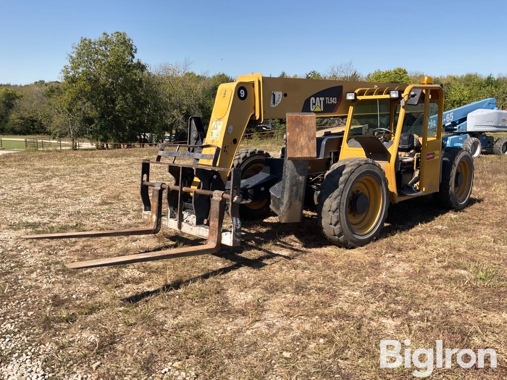 2012 Caterpillar TL943 4x4x4 Telehandler 