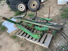 John Deere 4 Tooth Grapple 