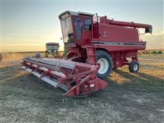 1980 International 1460 Axial Flow 2WD Combine W/Header 