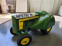 Ertl Die Cast John Deere Model 620 Orchard Tractor 