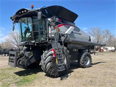 2016 Gleaner S97 2WD Combine 